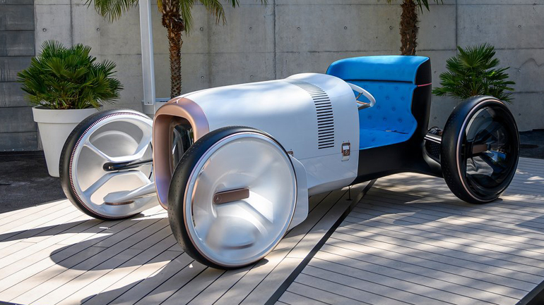 Mercedes από το παρελθόν και το… μέλλον